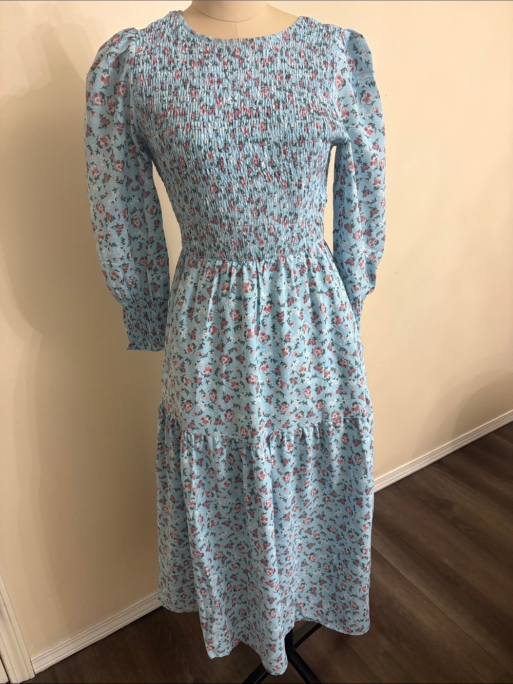 Smocked Floral Midi Dress - Light Blue